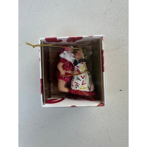Island Heritage Hawaiian Designer Hand Painted Kissing Santa Christmas Ornament - Picture 2 of 4